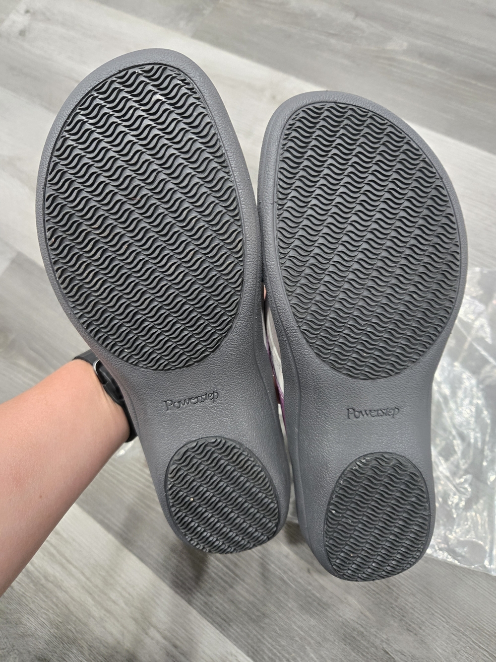 PowerStep ArchWear women's orthotic sandals in plum - Picture 3 of 5